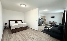 Sky Apartments 509